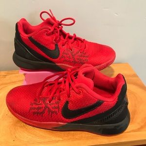 Nike Kyrie Flytrap II